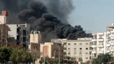 السيطرة على حريق ضخم نشب فى مخزن بمنطقة المقطم | صور