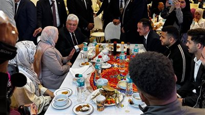 طلاب جامعة قناة السويس يشاركون في الإفطار السنوي بحضور وزير التعليم العالي