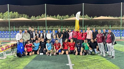 جامعة جنوب الوادي الأهلية تكرم الفائزين في الدورة الرمضانية لخماسي كرة القدم (صور)