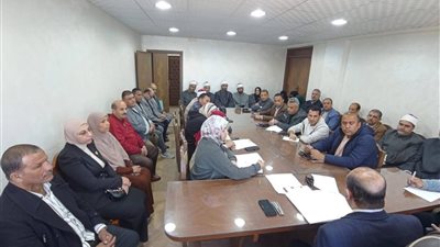 لرفع المعاناة عن المواطنين.. محافظ دمياط: توفير السلع الغذائية بأسعار مخفضة طوال أيام العيد