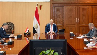 وزير الري يؤكد على حتمية استخدام العدادات لقياس كميات المياه المسحوبة لاستخدامات الشرب بدقة