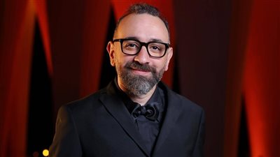 عمرو سلامة: لا تصدق نظريات النجاح إلا مع عمرو دياب وعادل إمام