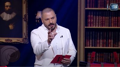 رامي عياش يكشف تفاصيل تربيته الصارمة وأثر والدته في حياته الفنية (فيديو)