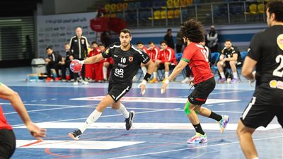 الأهلي يهزم سبورتنج ويستقر على صدارة دوري محترفي اليد