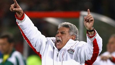 تطورات الحالة الصحية لـ حسن شحاتة بعد إجراء عملية دقيقة الساعات الماضية 