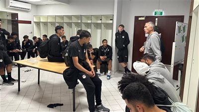 أسامة نبيه لشباب الفراعنة: الروح سلاحنا فى أفريقيا  ونحتاج إلى التركيز  