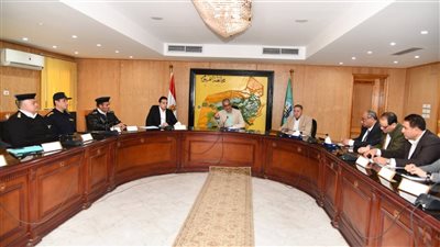 محافظ الفيوم : استمرار معارض بيع السلع الغذائية حتى نهاية شهر رمضان 