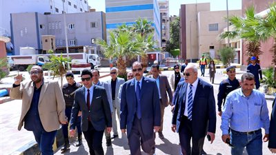 محافظ سوهاج يتفقد استعدادات شركة مياه الشرب لعيد الفطر 