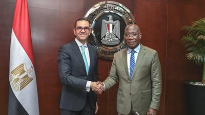 « الاستثمار والتجارة الخارجية» تستقبل وزير الخارجية الايفواري لتعزيز الشراكة