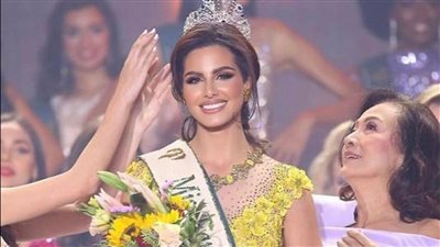 نادين أيوب أول ملكة جمال فلسطينية  تشارك في مسابقة Miss Universe 