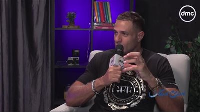 محمد نور يكشف كواليس ألبومه الجديد ويشيد بخديجة معاذ