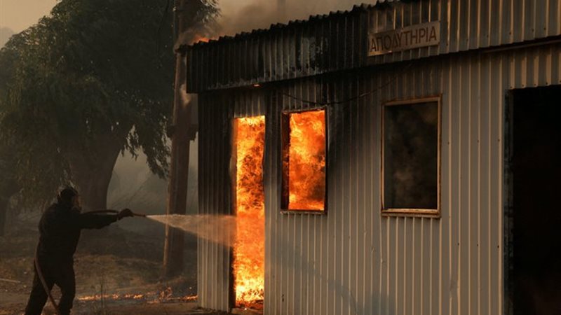 حرائق اليونان 