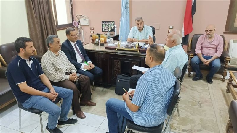 خلال الاجتماع
