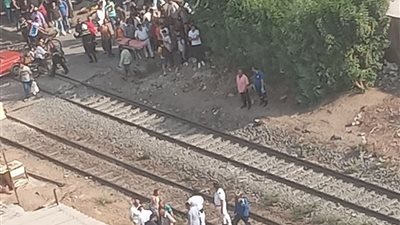 سقوط مميت: شخص يفقد حياته في حادث قطار بمدينة دمنهور