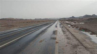 سيول على طريق «رأس غارب ـ الشيخ فضل» وتنسيق بين إدارة الأزمات والأجهزة التنفيذ