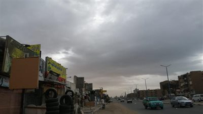 بعد تكرار الحوادث.. أهالي الصباح بالسويس يطالبون بمطبات صناعية على شارع الجيش