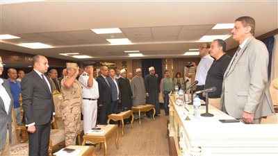 محافظ أسيوط يترأس اجتماع المجلس التنفيذي ويوجه بتسريع المشروعات ودعم الاستثمار