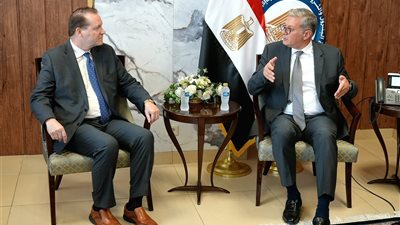 وزير البترول يبحث مع انرجوس العالمية التعاون القائم في سفن التغييز