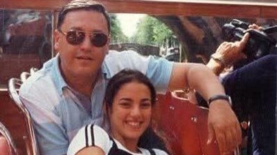 درة تحيي الذكرى العاشرة لوفاة والدها : افتقد وجودك وأتألم لفراقك