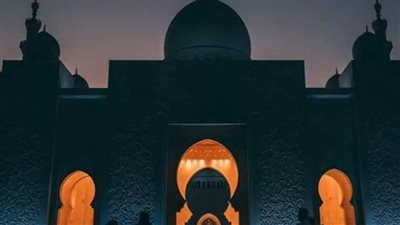 درجة الانحراف المسموح بها عن القبلة لتعديل الصفوف.. الإفتاء توضح