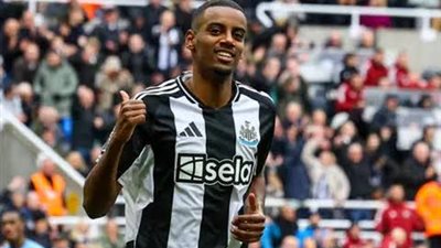 رضوان الزياتي معلقاً على موقف آيزاك: لا خيانة في الاحتراف