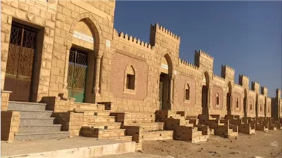 هل يجوز شرعًا بناء مصلى (مسجد) للسيدات أعلى المدفن؟.. الإفتاء توضح