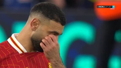 محمد صلاح يبكي في 