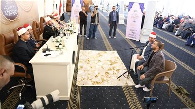 وزير الأوقاف يتفقد لجان التصفيات لمسابقة 