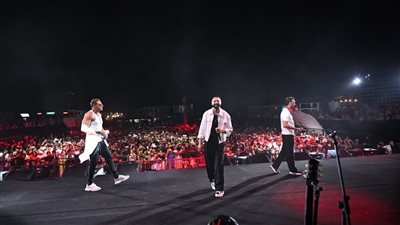 فريق واما يتألق ويمتع جمهوره في حفلهما برأس الحكمة | صور