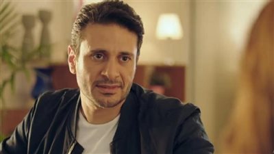 كريم العمري: التركيز على العمل قبل الزواج لضمان الاستقرار المستقبلي| فيديو