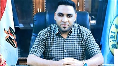 هل يجوز للإنسان أن ينصح غيره وهو مقصر؟ عالم أزهري يجيب |خاص