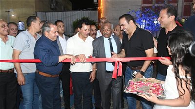 صبحي ومحافظ بورسعيد يفتتحان ملعبين خماسي وقانوني بمركزي شباب المدينة والزهور