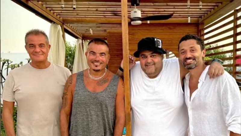 عمرو دياب  وشيكو