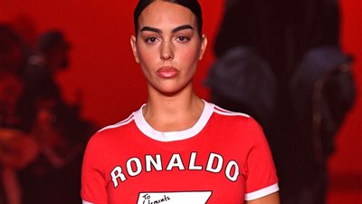 15 سرًا عن جمال جورجينا.. فلسفة تجمع بين البساطة والأناقة والرياضة