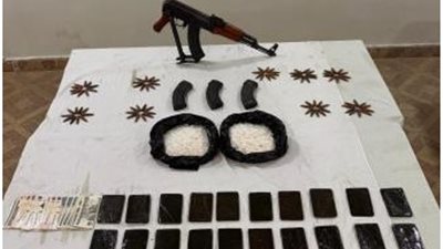 مصرع 3 مجرمين خطر وضبط أسلحة ومخدرات بـ103 مليون جنيه في عدة محافظات