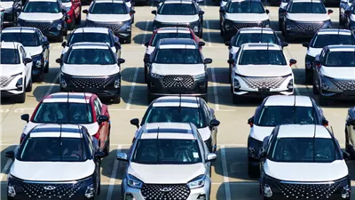 مبادرة تخفيض الأسعار تحقق نجاحا ملموسا.. موقف السيارات المحلية والمستوردة