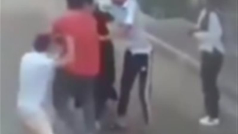 التعدى على سيدة بالضرب