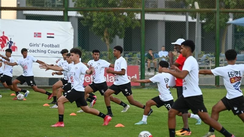 انطلاق معسكر منتخب