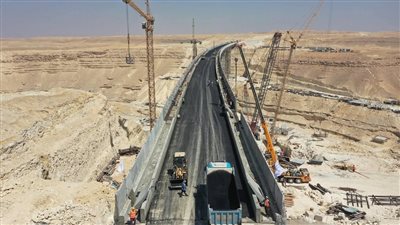 صور ومواصفات كوبري خور مايو الأعلى في مصر.. وكيف يواجه مشاكل التضاريس والسيول؟