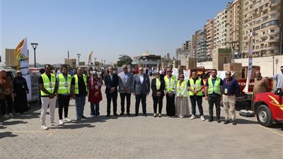 محافظ بني سويف يشهد احتفالية لتجهيز  20 عروس من الأسر الأولى بالرعاية