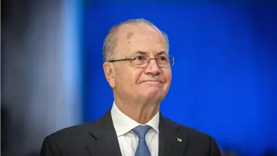 رئيس الوزراء الفلسطينى من أمام معبر رفح: شكرا لمصر قيادةً وشعبًا على دعمنا