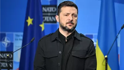 هل يخلع زيلينسكي زيه العسكري؟ كل الأنظار تتجه لبدلته في لقاء البيت الأبيض 