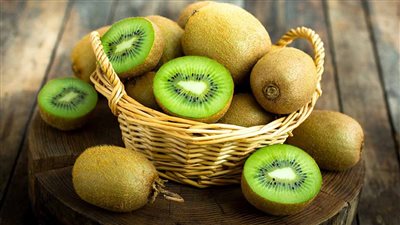 تناوَل فاكهة الكيوي يومياً لتعزيز صحة الأمعاء ومكافحة السرطان 
