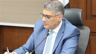 محافظ الجيزة يُشكل لجنة لحصر وتقسيم المناطق وفقاً لقانون الإيجار الجديد