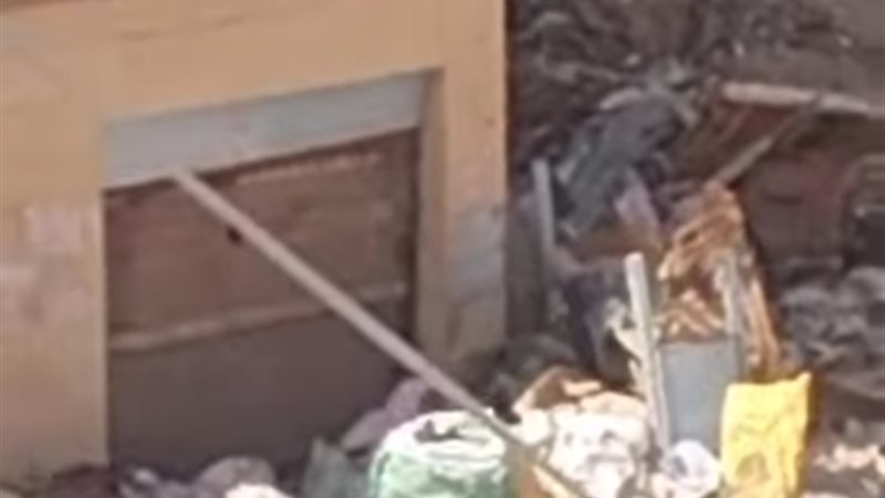 صورة المخلفات بمنطقة