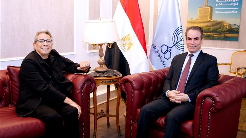 الإعلامي محمود سعد