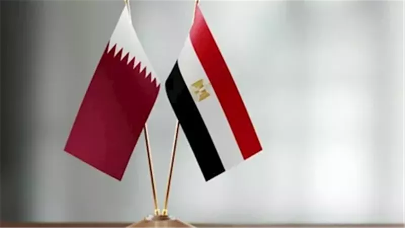 صورة علمي مصر وقطر