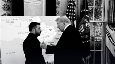 صورة تجمع ترامب وزيلينسكي أمام خريطة أوكرانيا داخل البيت الأبيض