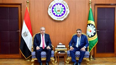 للتنسيق والتعاون .. محافظ الدقهلية يستقبل مدير الأمن بمكتبه بديوان عام المحافظ