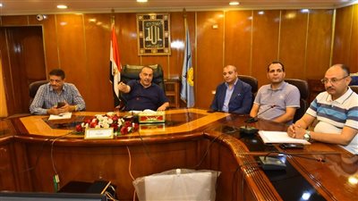 محافظ أسيوط يشدد على ضرورة منع إلقاء مياه الصرف في مياه النيل